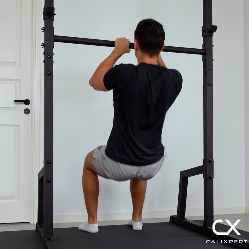 Sittande Nära Grepp Pull Ups