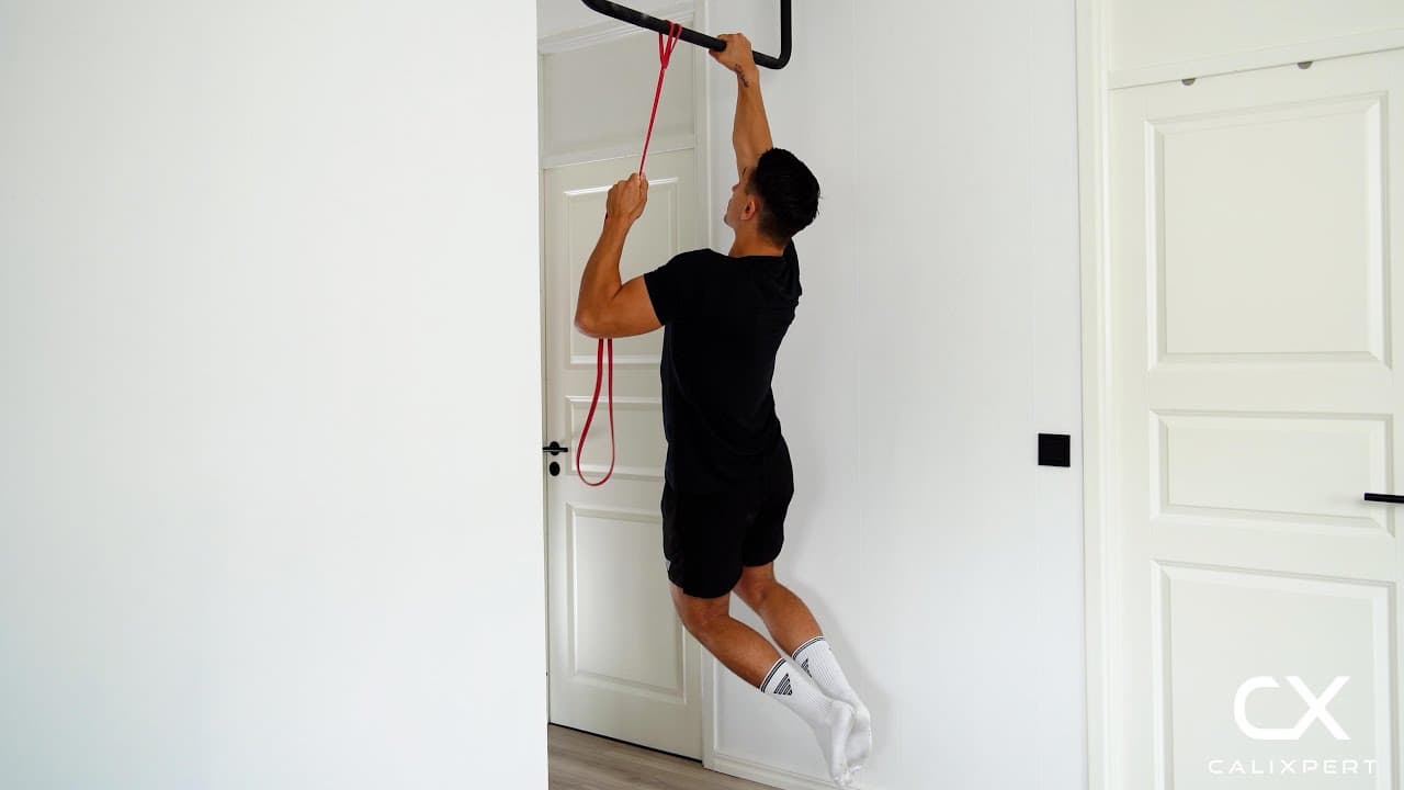 Assisterade enarms skulderblads-pull-ups